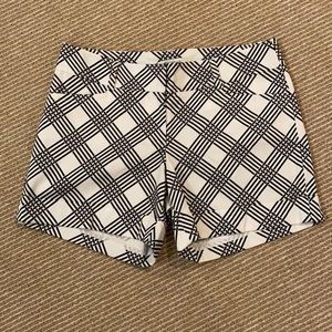 ⚫️⚪️WhiteHouse-Black Market Women’s Shorts⚪️⚫️